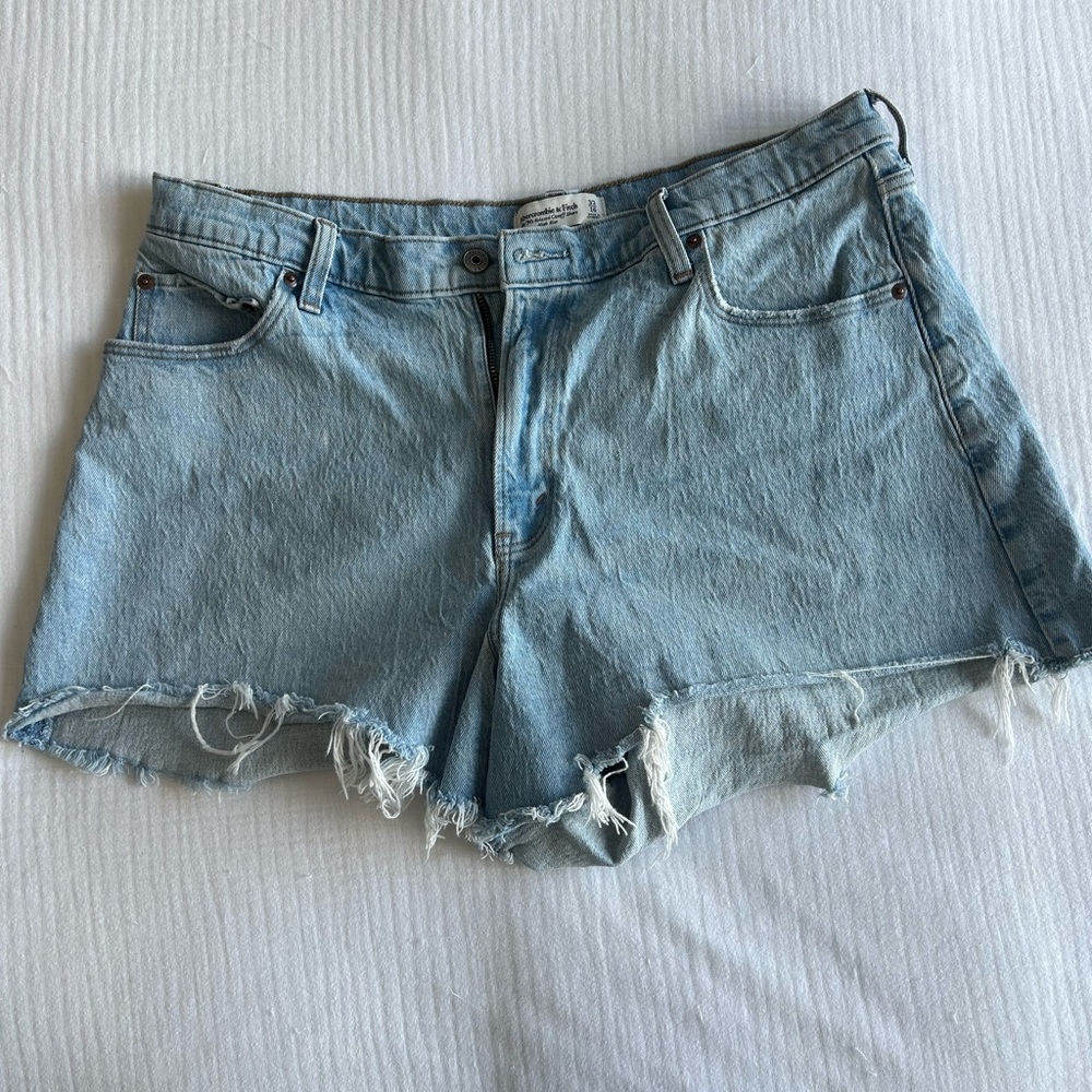 Women's Light Blue Cutoff Jean Shorts - NEVER WORN